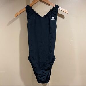 ✨TYR Durafast Black One-Piece Swimsuit